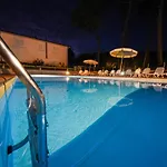 Kon Tiki Hotel 3*