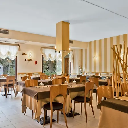 Kon Tiki Hotel 3*