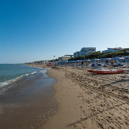 Hotel Kon Tiki San Vincenzo