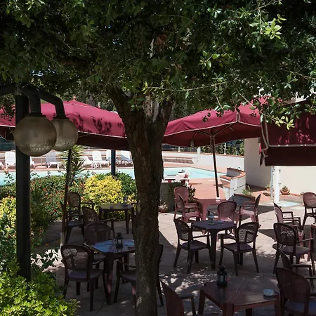 Kon Tiki Hotel San Vincenzo